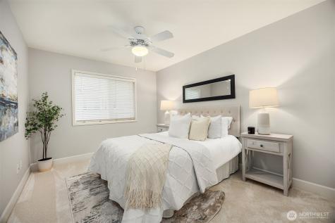 914 272nd Place SE Sammamish WA 98075