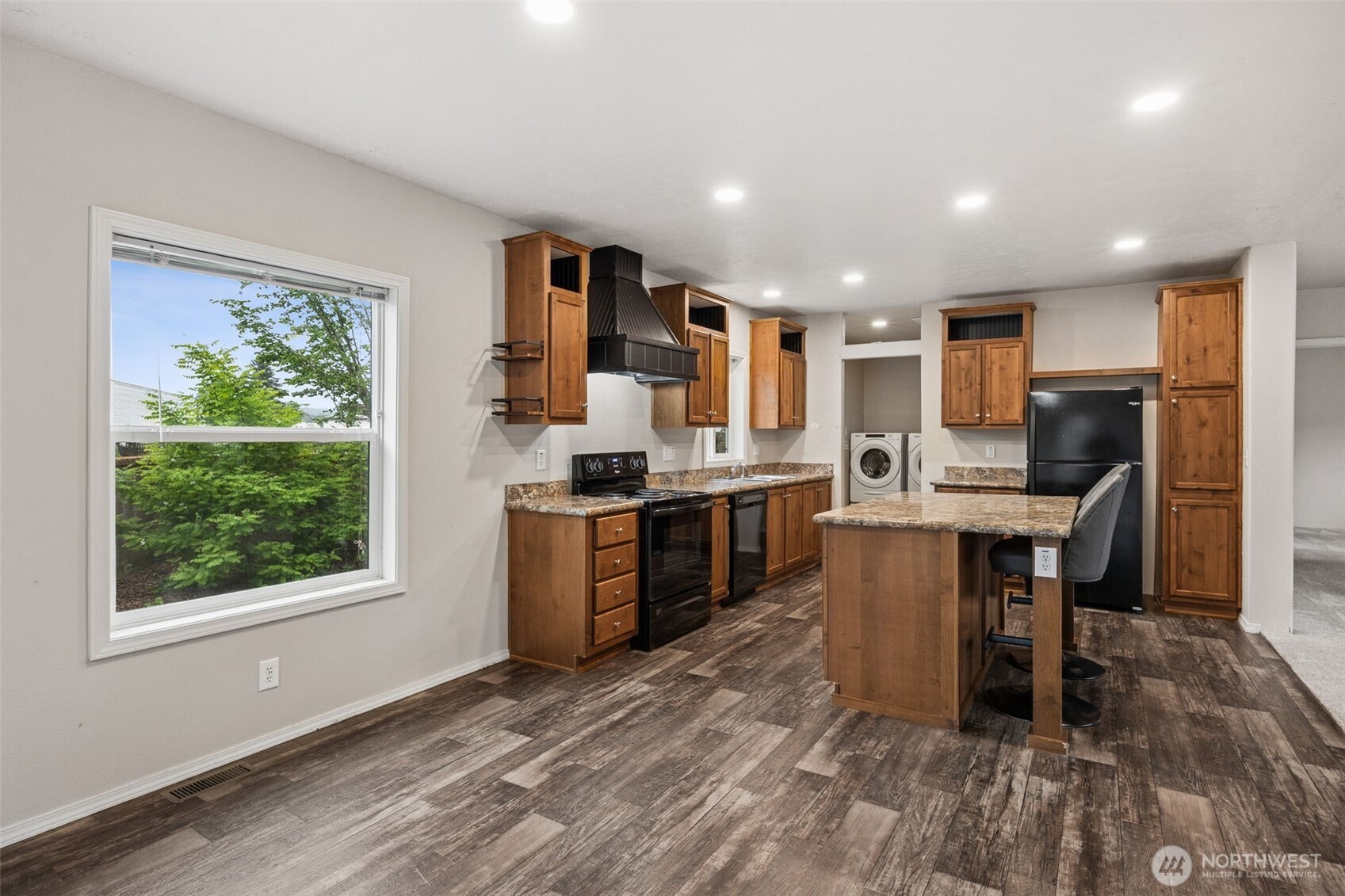 1720 Maple Lane Kent WA 98030