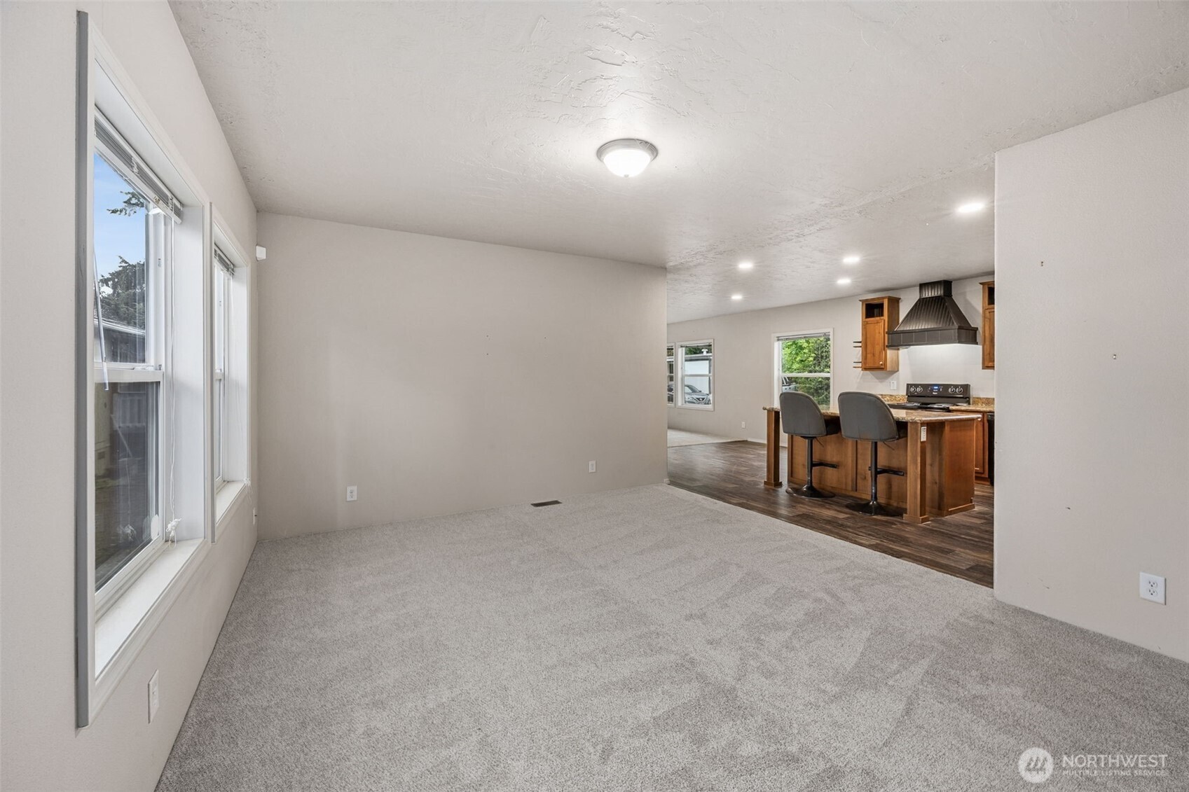 1720 Maple Lane Kent WA 98030