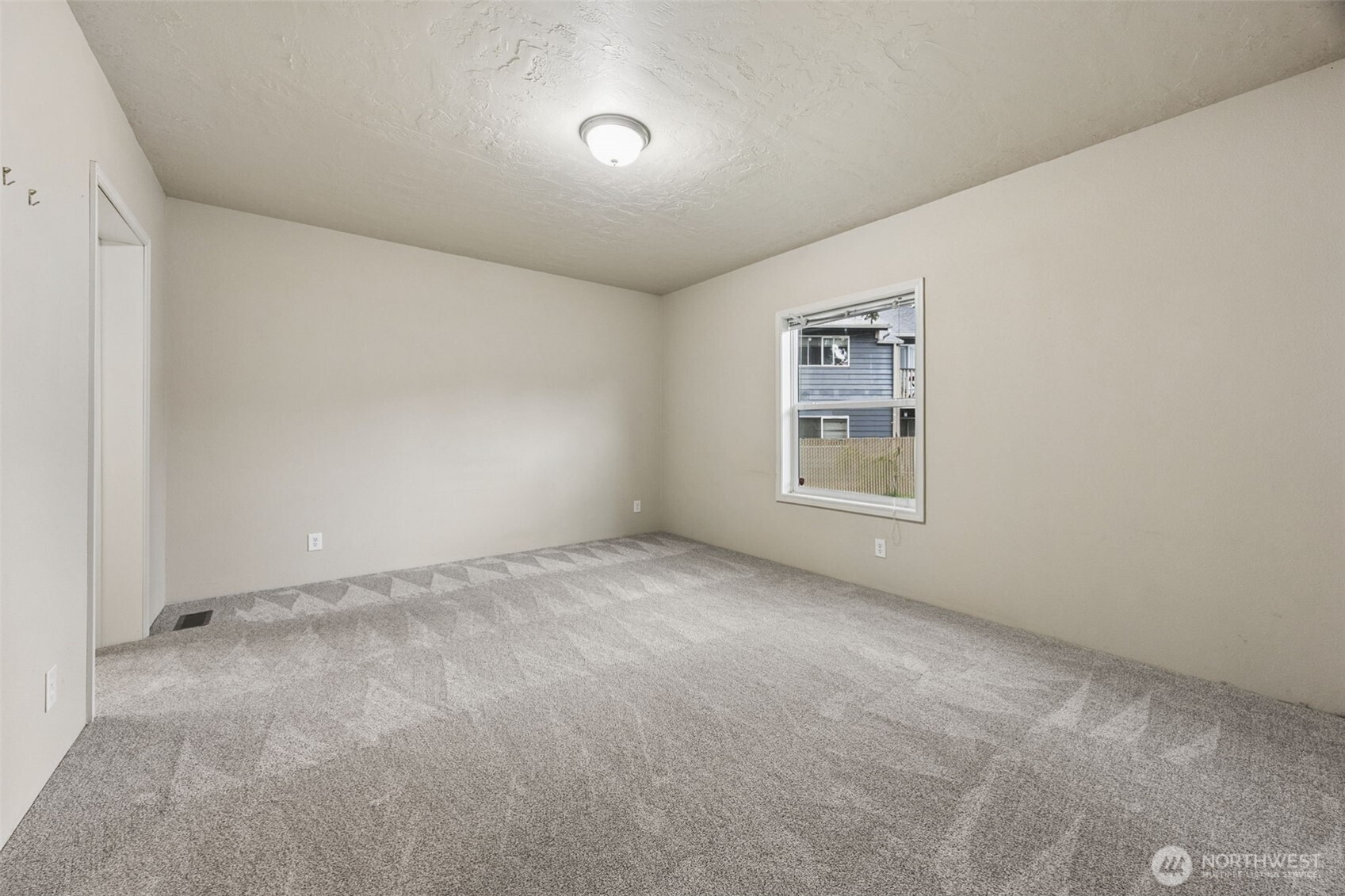 1720 Maple Lane Kent WA 98030