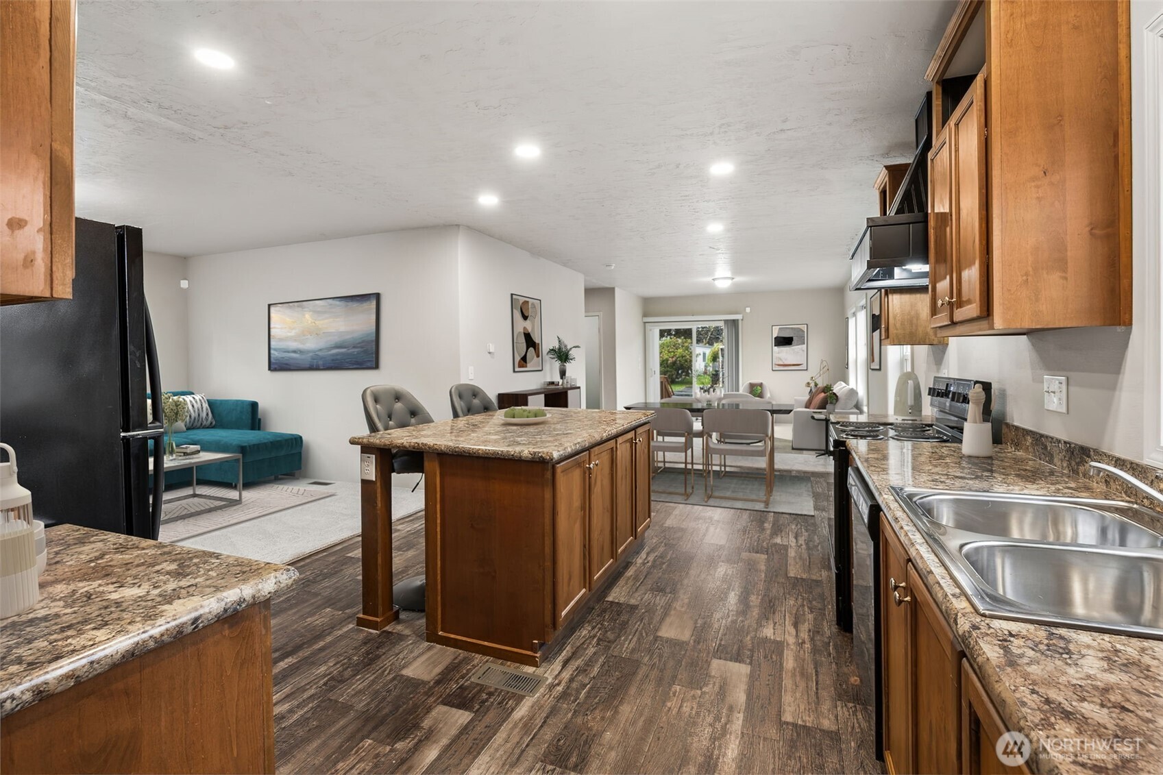 1720 Maple Lane Kent WA 98030
