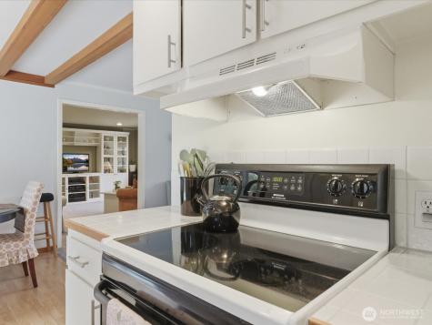 5907 227th Street SW Mountlake Terrace WA 98043