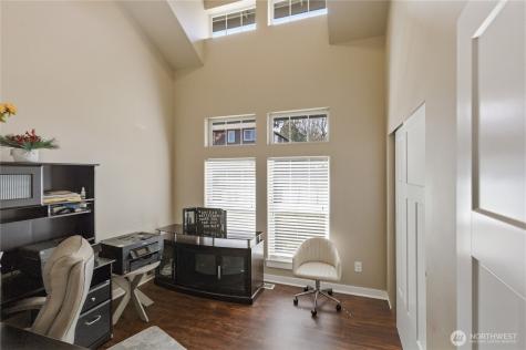 33852 56th Place S Auburn WA 98001