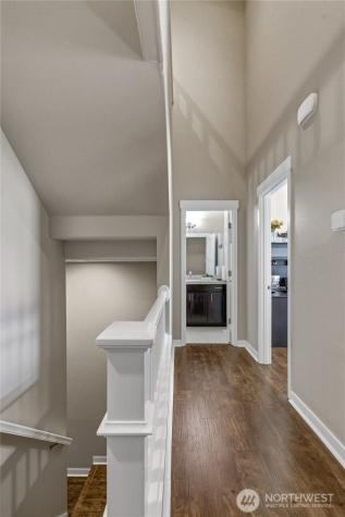 33852 56th Place S Auburn WA 98001