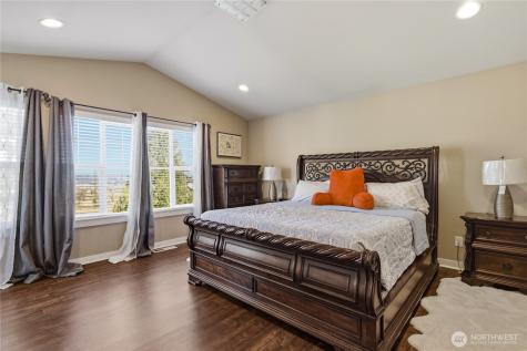 33852 56th Place S Auburn WA 98001