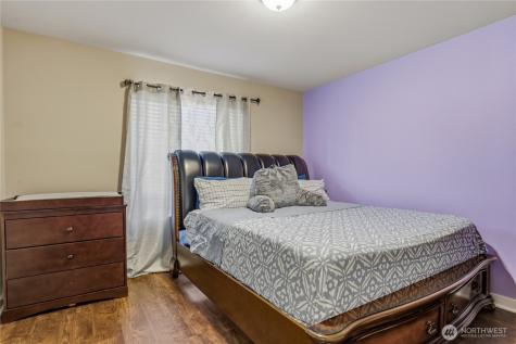 33852 56th Place S Auburn WA 98001