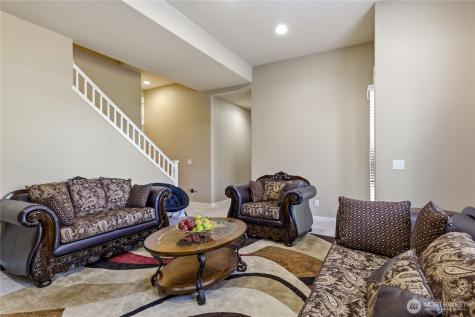 33852 56th Place S Auburn WA 98001
