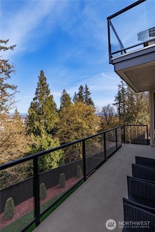 33852 56th Place S Auburn WA 98001