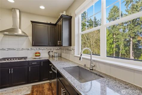 33852 56th Place S Auburn WA 98001