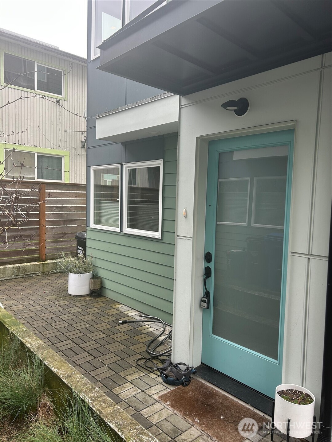 3634 S 36th Avenue Seattle WA 98144