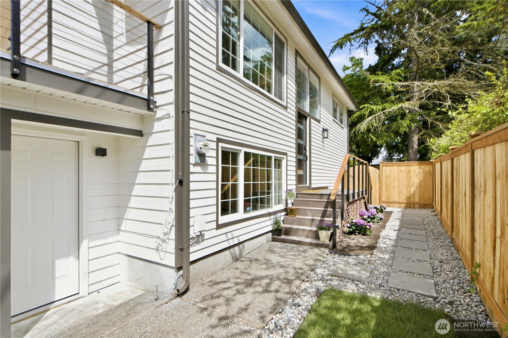 9526 7th Avenue NW Seattle WA 98117