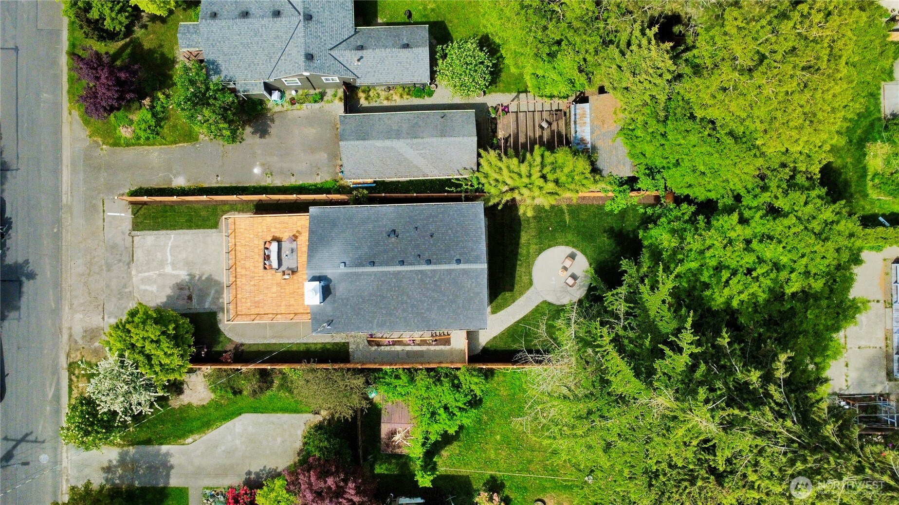 9526 7th Avenue NW Seattle WA 98117