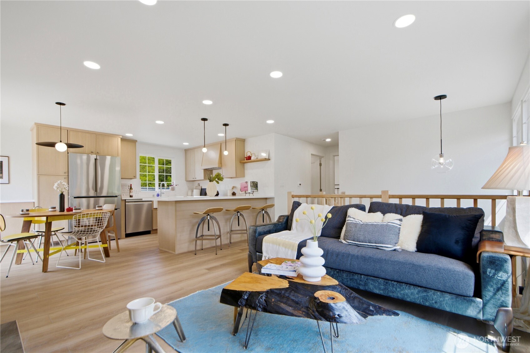 9526 7th Avenue NW Seattle WA 98117