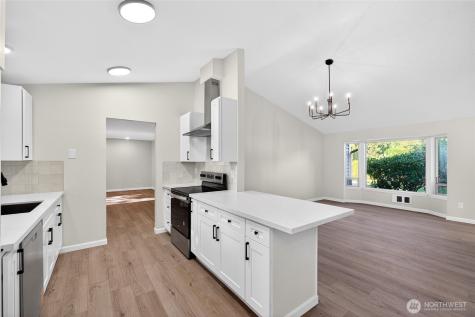 8716 157th St Ct E Puyallup WA 98375