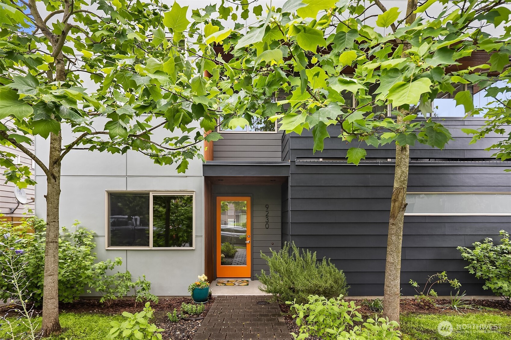 9230 Interlake Avenue N Seattle WA 98103