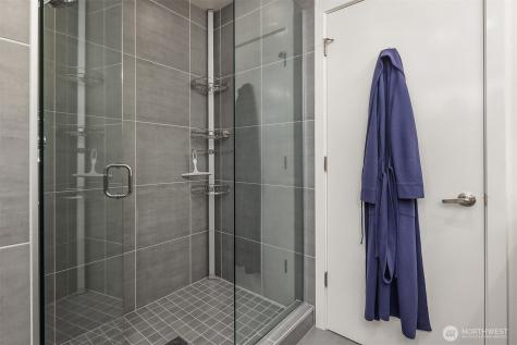 9230 Interlake Avenue N Seattle WA 98103