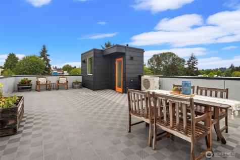 9230 Interlake Avenue N Seattle WA 98103