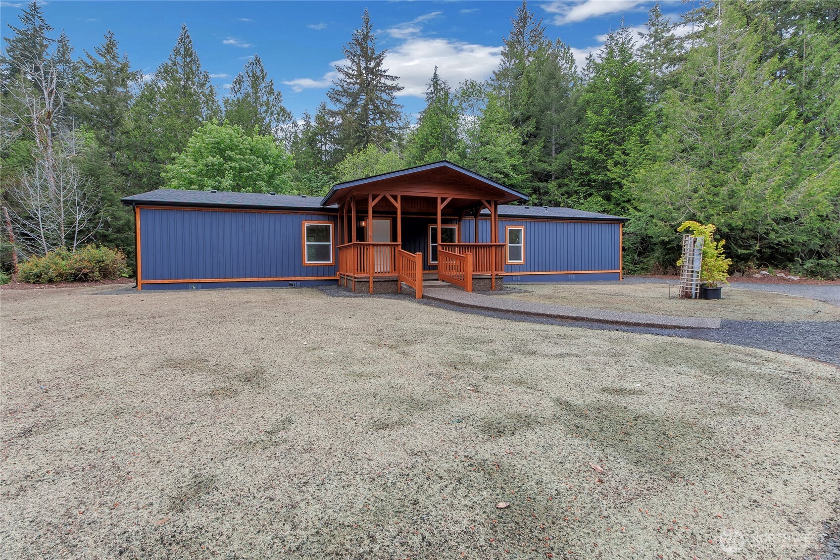 2074 W Cloquallum Road Shelton WA 98584