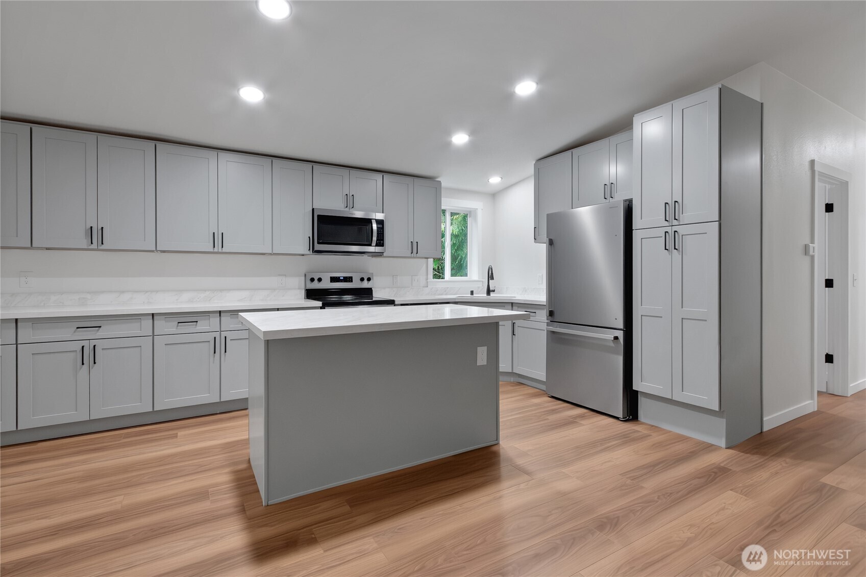 2074 W Cloquallum Road Shelton WA 98584