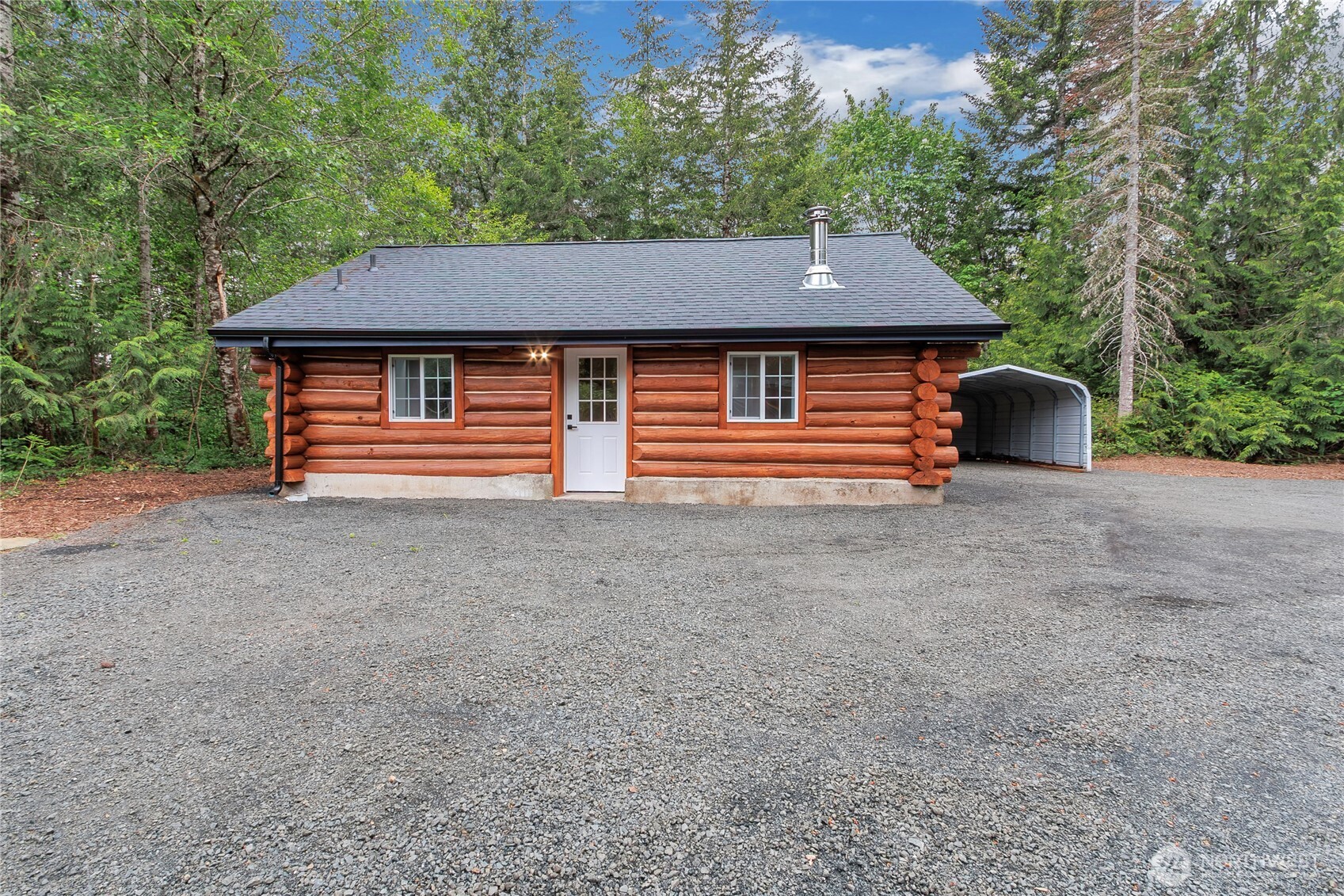 2074 W Cloquallum Road Shelton WA 98584