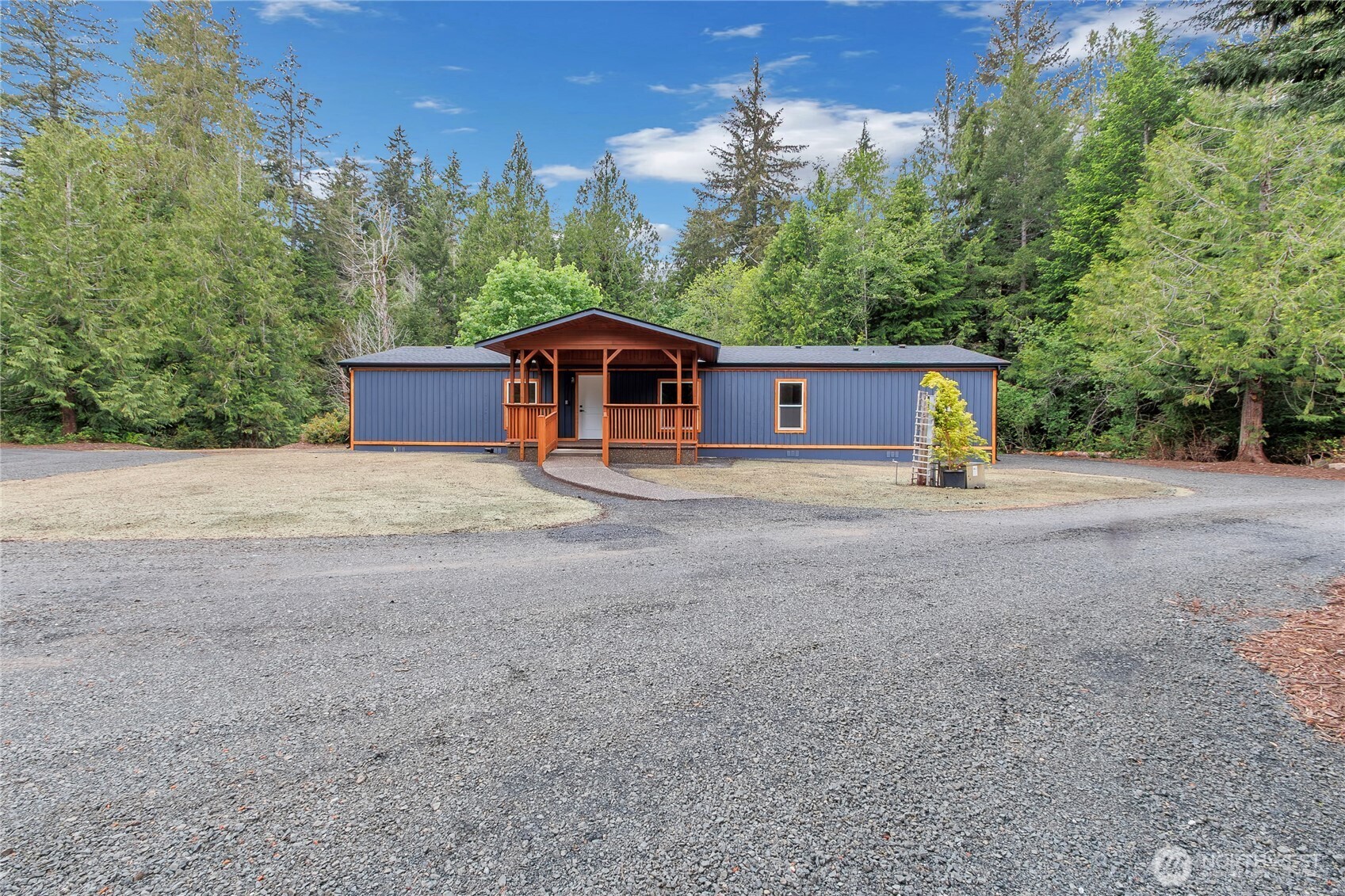 2074 W Cloquallum Road Shelton WA 98584