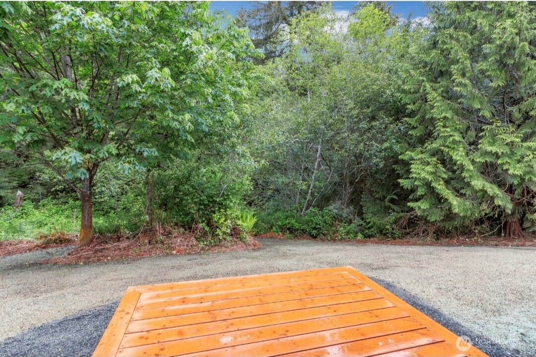 2074 W Cloquallum Road Shelton WA 98584