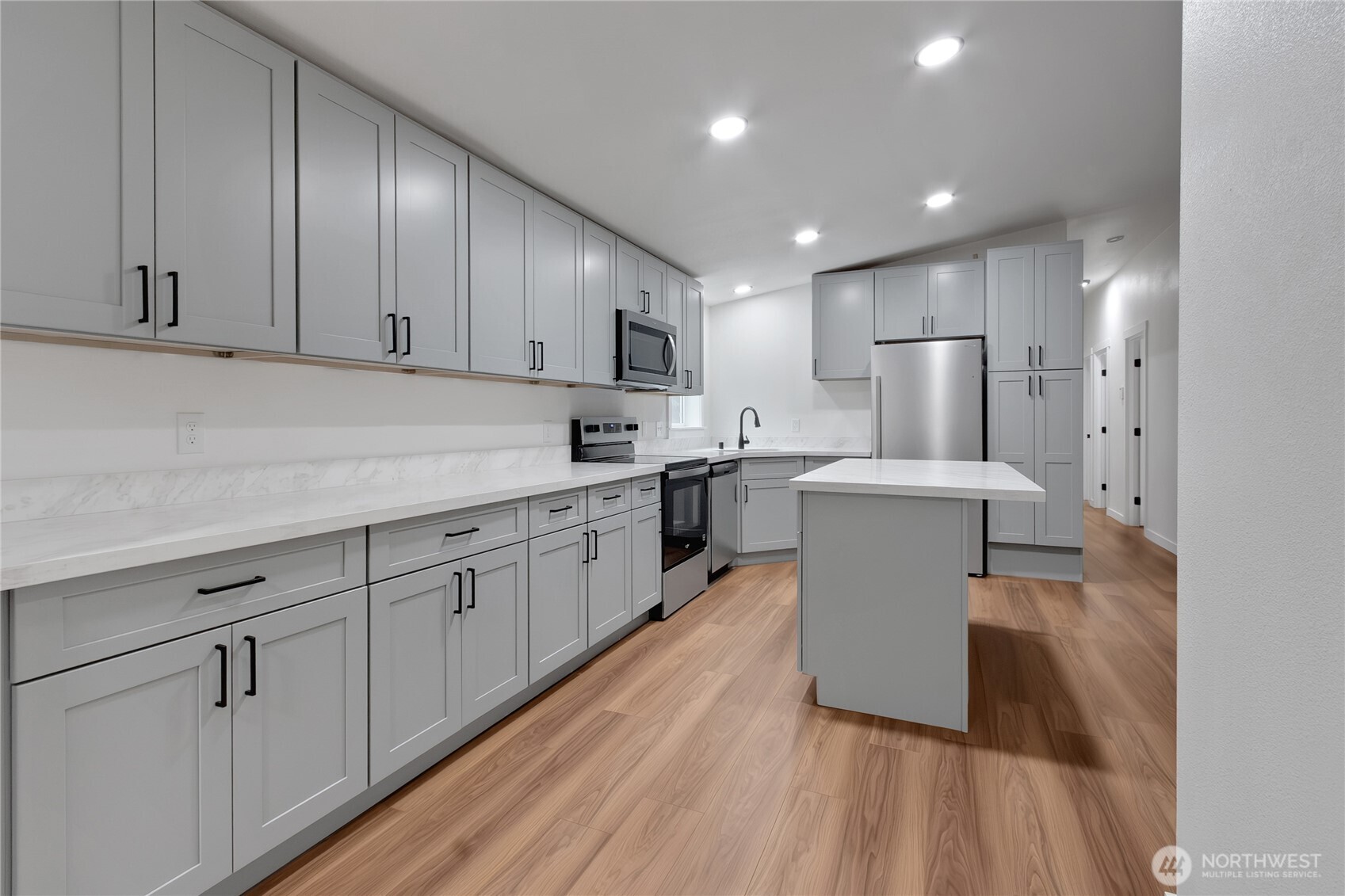 2074 W Cloquallum Road Shelton WA 98584
