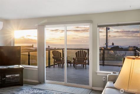 1975 Island View Road Oak Harbor WA 98277