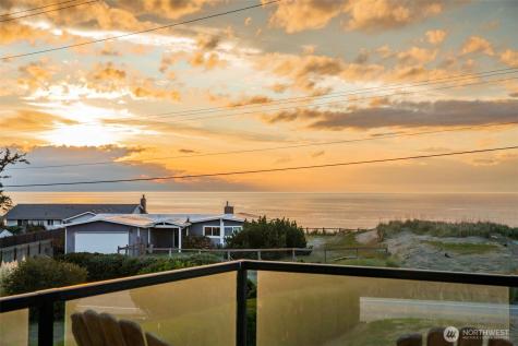 1975 Island View Road Oak Harbor WA 98277