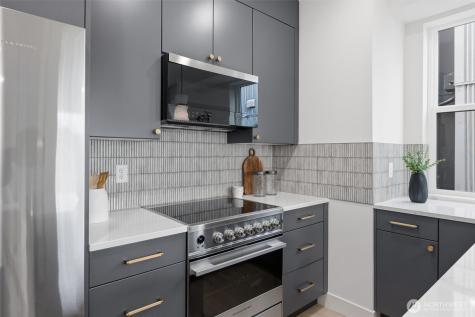 2018 Fairview Avenue E Seattle WA 98102