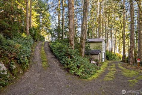 931 Whitney Road Quilcene WA 98376