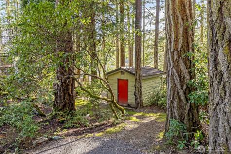 931 Whitney Road Quilcene WA 98376