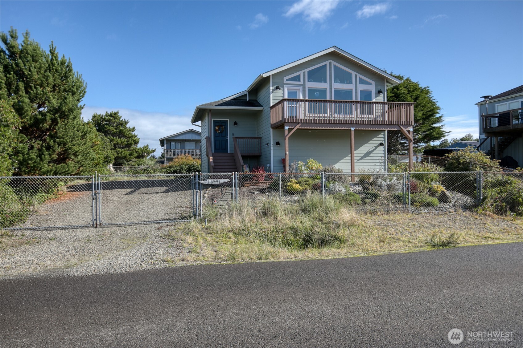 544 Sand Dune Avenue SW Ocean Shores WA 98569