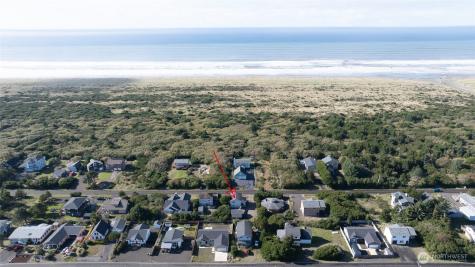 544 Sand Dune Avenue SW Ocean Shores WA 98569