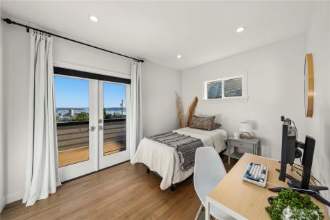 321 Lee Street Seattle WA 98109