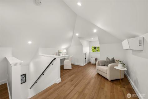 321 Lee Street Seattle WA 98109