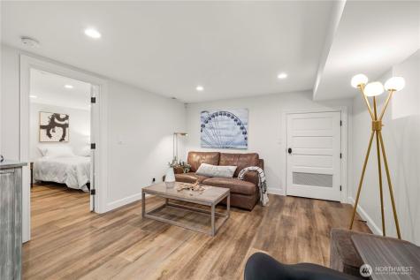 321 Lee Street Seattle WA 98109