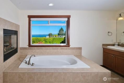 2126 W Mukilteo Boulevard Everett WA 98203