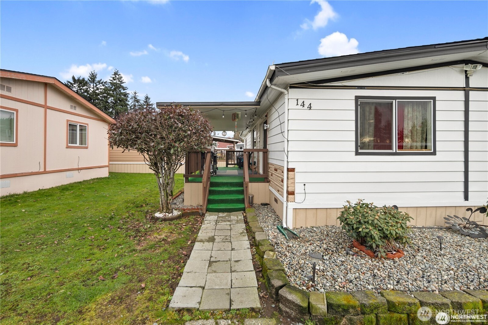 210 37th Street SE Auburn WA 98002