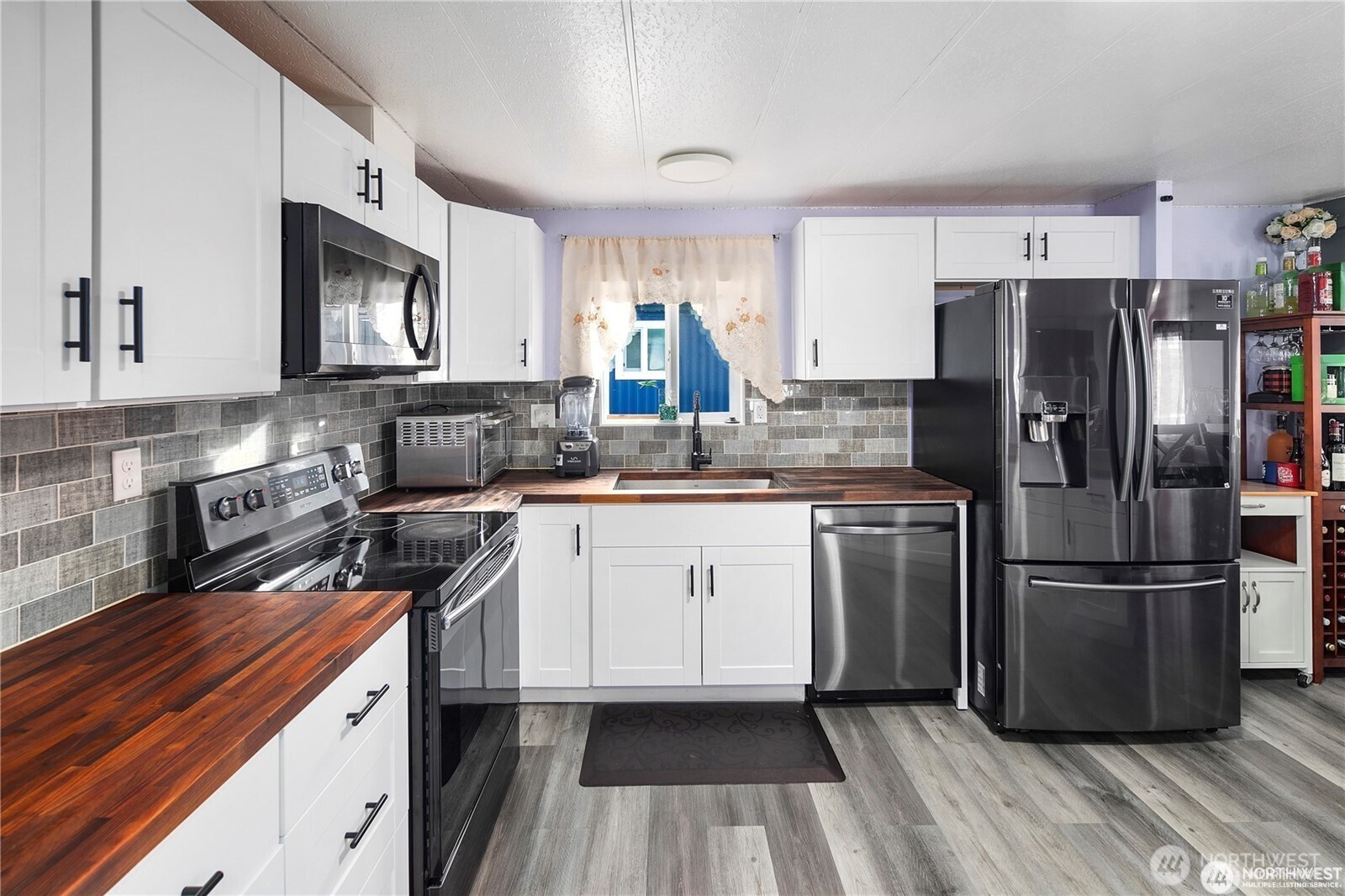 210 37th Street SE Auburn WA 98002