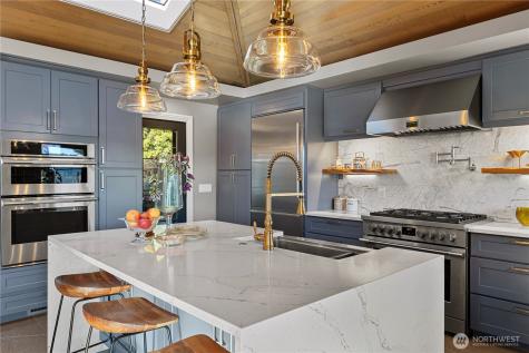 5425 96th Avenue SE Mercer Island WA 98040