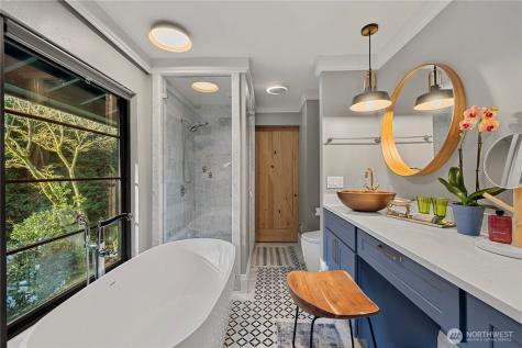 5425 96th Avenue SE Mercer Island WA 98040