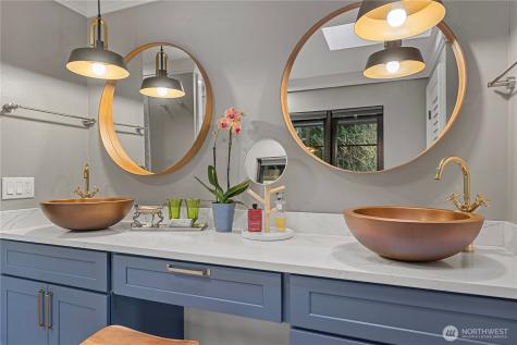 5425 96th Avenue SE Mercer Island WA 98040