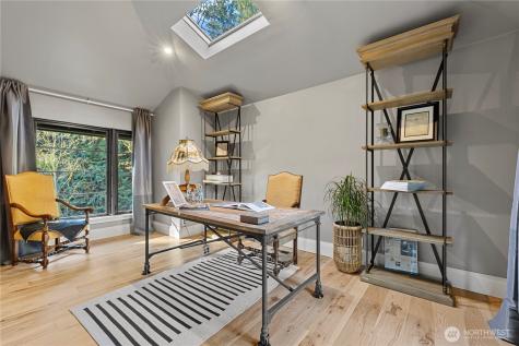 5425 96th Avenue SE Mercer Island WA 98040