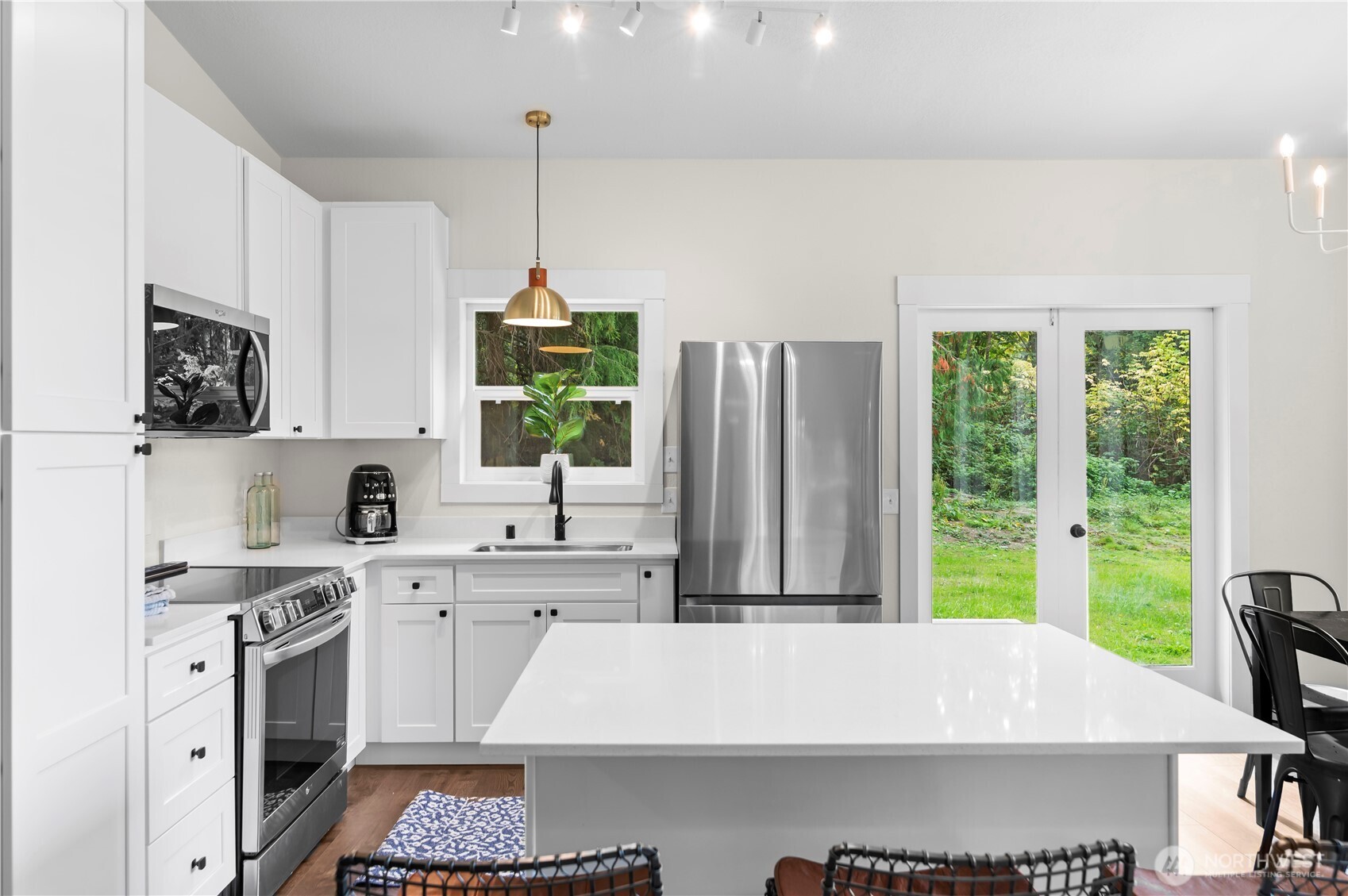940 Hoppy Trail Way Camano Island WA 98282