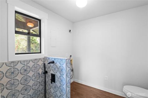 940 Hoppy Trail Way Camano Island WA 98282