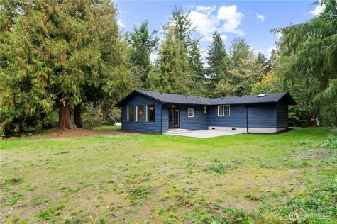 940 Hoppy Trail Way Camano Island WA 98282