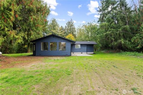 940 Hoppy Trail Way Camano Island WA 98282
