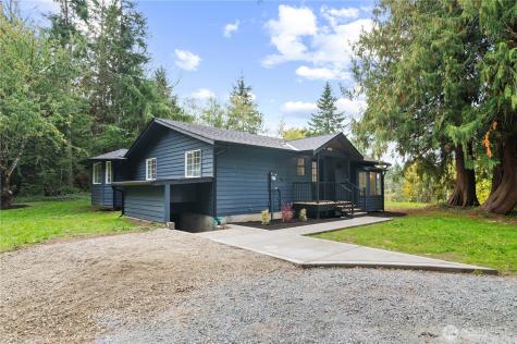 940 Hoppy Trail Way Camano Island WA 98282