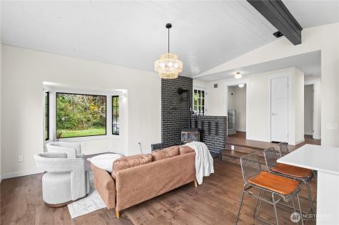 940 Hoppy Trail Way Camano Island WA 98282